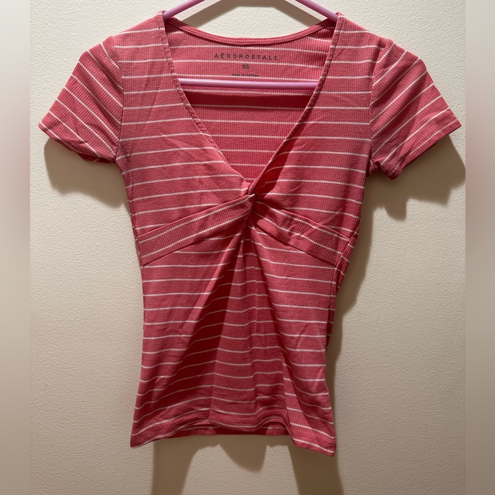 Aeropostale pink tee